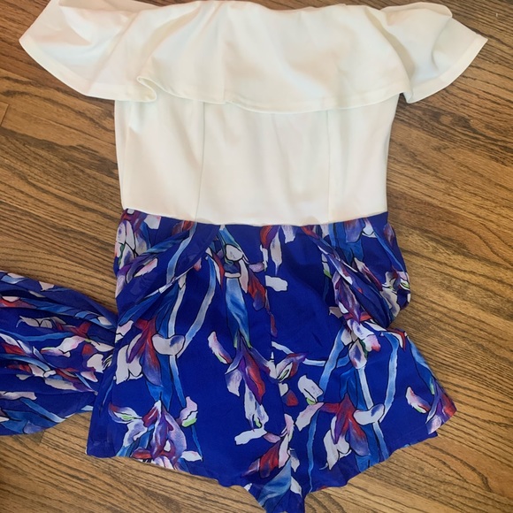 Luxxel Off Shoulder Romper - Picture 2 of 3